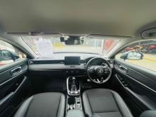 https://riyasewana.com/uploads/honda-vezel-z-214225624533.jpg