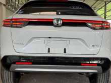 https://riyasewana.com/uploads/honda-vezel-z-21817204642.jpg