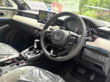 https://riyasewana.com/uploads/honda-vezel-z-220444924684.jpg