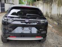 https://riyasewana.com/uploads/honda-vezel-z-22103309276.jpg