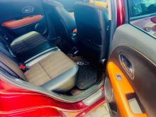 https://riyasewana.com/uploads/honda-vezel-z-2211444317936.jpg