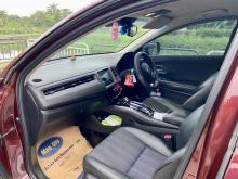 https://riyasewana.com/uploads/honda-vezel-z-2212334317335.jpg