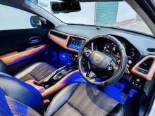 https://riyasewana.com/uploads/honda-vezel-z-229300717985.jpg