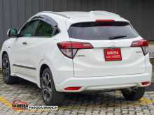 https://riyasewana.com/uploads/honda-vezel-z-23102916133.jpg