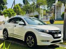 https://riyasewana.com/uploads/honda-vezel-z-2310293622022.jpg