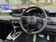 https://riyasewana.com/uploads/honda-vezel-z-2311035517366.jpg