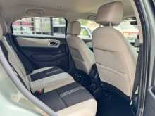 https://riyasewana.com/uploads/honda-vezel-z-23114237223.jpg