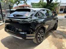 https://riyasewana.com/uploads/honda-vezel-z-23154820196.jpg