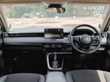 https://riyasewana.com/uploads/honda-vezel-z-2316413417505.jpg