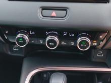 https://riyasewana.com/uploads/honda-vezel-z-2316413417506.jpg