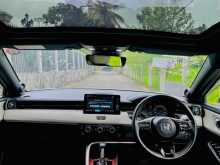 https://riyasewana.com/uploads/honda-vezel-z-2319123115.jpg