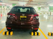 https://riyasewana.com/uploads/honda-vezel-z-2319390317744.jpg