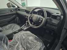 https://riyasewana.com/uploads/honda-vezel-z-23204043485.jpg