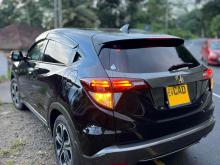 https://riyasewana.com/uploads/honda-vezel-z-2321103824512.jpg