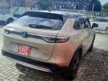 https://riyasewana.com/uploads/honda-vezel-z-2394922963.jpg