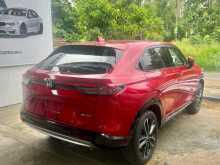 https://riyasewana.com/uploads/honda-vezel-z-24100620663.jpg
