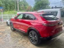 https://riyasewana.com/uploads/honda-vezel-z-24100620822.jpg