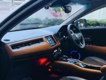 https://riyasewana.com/uploads/honda-vezel-z-2410420224283.jpg