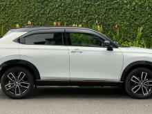 https://riyasewana.com/uploads/honda-vezel-z-24126276924.jpg