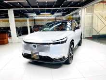 https://riyasewana.com/uploads/honda-vezel-z-2416404422692.jpg