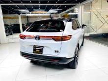 https://riyasewana.com/uploads/honda-vezel-z-2416423924613.jpg