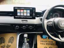 https://riyasewana.com/uploads/honda-vezel-z-24214953963.jpg