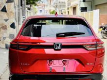 https://riyasewana.com/uploads/honda-vezel-z-2423464724302.jpg