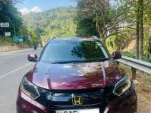 https://riyasewana.com/uploads/honda-vezel-z-2463223126.jpg