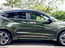 https://riyasewana.com/uploads/honda-vezel-z-249274817105.jpg