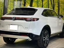 https://riyasewana.com/uploads/honda-vezel-z-2510394317412.jpg