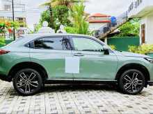 https://riyasewana.com/uploads/honda-vezel-z-2519450022313.jpg