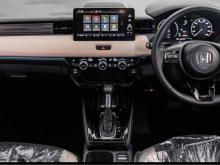 https://riyasewana.com/uploads/honda-vezel-z-2519511824411.jpg