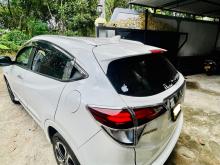 https://riyasewana.com/uploads/honda-vezel-z-2520371017075.jpg