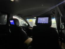 https://riyasewana.com/uploads/honda-vezel-z-2520435217325.jpg