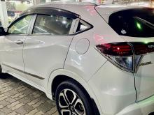 https://riyasewana.com/uploads/honda-vezel-z-2520435318006.jpg