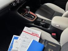 https://riyasewana.com/uploads/honda-vezel-z-2522504717645.jpg