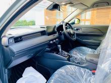 https://riyasewana.com/uploads/honda-vezel-z-2613313824612.jpg