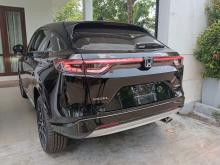 https://riyasewana.com/uploads/honda-vezel-z-2614391617095.jpg
