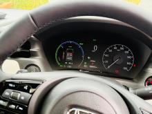 https://riyasewana.com/uploads/honda-vezel-z-2619553510124.jpg