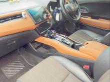 https://riyasewana.com/uploads/honda-vezel-z-268324824661.jpg