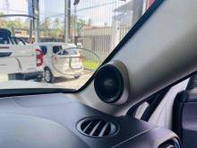https://riyasewana.com/uploads/honda-vezel-z-2711072524952.jpg
