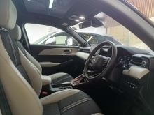 https://riyasewana.com/uploads/honda-vezel-z-271125126596.jpg