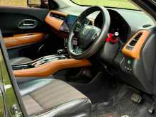 https://riyasewana.com/uploads/honda-vezel-z-27131622993.jpg
