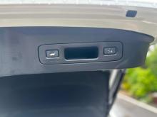https://riyasewana.com/uploads/honda-vezel-z-271541346046.jpg
