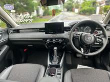 https://riyasewana.com/uploads/honda-vezel-z-271541346934.jpg