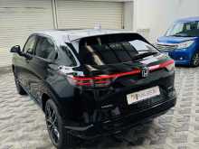 https://riyasewana.com/uploads/honda-vezel-z-278123922092.jpg
