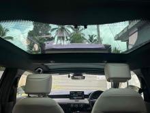 https://riyasewana.com/uploads/honda-vezel-z-2814270124565.jpg