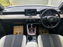 https://riyasewana.com/uploads/honda-vezel-z-2814270124664.jpg