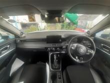 https://riyasewana.com/uploads/honda-vezel-z-2816043117953.jpg