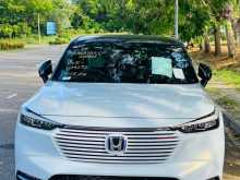 https://riyasewana.com/uploads/honda-vezel-z-281956144132.jpg